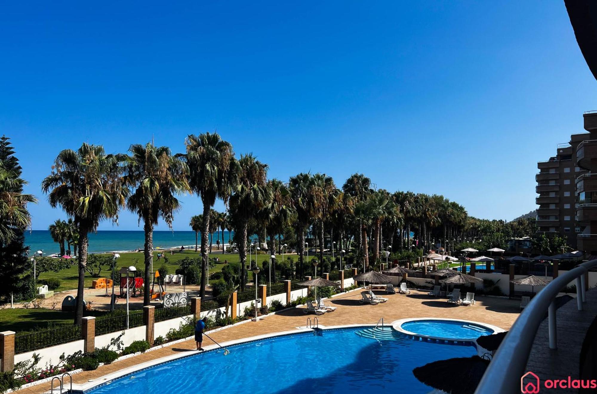 Modern Apartment In Front Of The Mediterranean Oropesa del Mar Extérieur photo